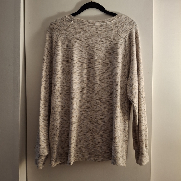 Time And Tru Women's Heathered Gray And Tan Women's Sweater Top - Picture 2 of 8